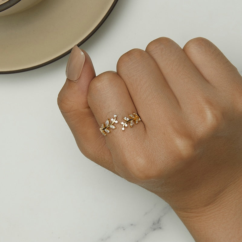 Delicate Leaf Open Ring